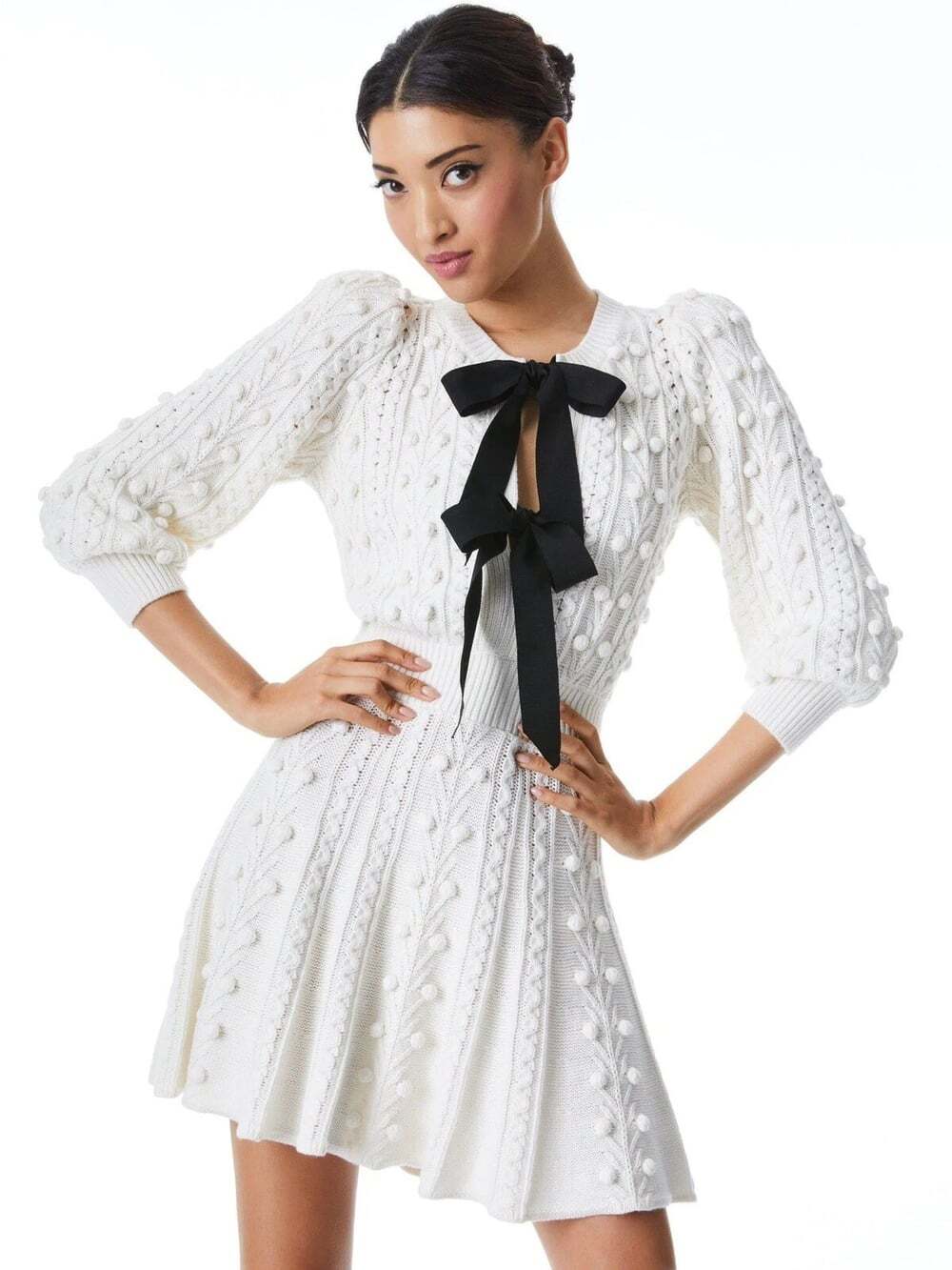 Alice and Olivia Kitty Bow Front Sweater White Dress Large